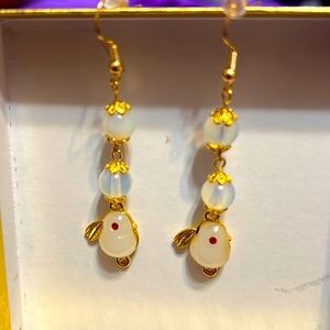 Earrings with crystals beats